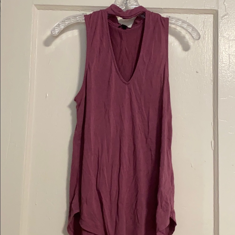 Express mock neck tank in mauve